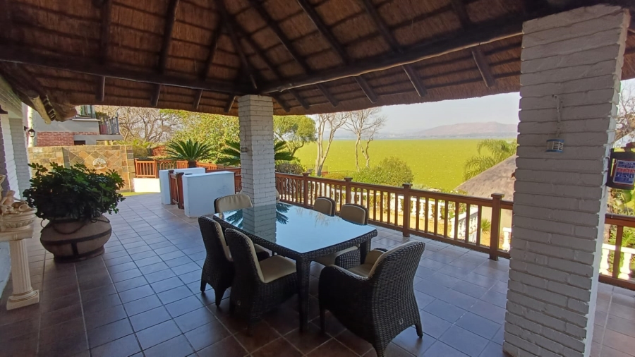 6 Bedroom Property for Sale in Kosmos North West